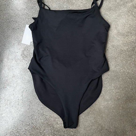 *SOLD* NWT Londre one piece swimsuit - Picture 2 of 5